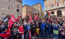 Macerata, in centinaia in piazza per Gaza: “Non una battaglia ideologica, ma di civiltà”