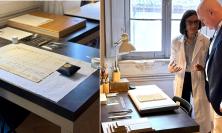 Recanati, al via il restauro di tre preziosi manoscritti tra Leopardi e la Bolla Aurea