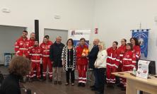 Un defibrillatore per la nuova palestra del “Divini”: la donazione della Croce Rossa di San Severino