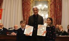 Macerata, due piccoli fratelli dal cuore d'oro (e verde): "Grazie a loro città più pulita, ecco l'encomio"