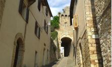 Marche, terra di borghi nascosti: 3 destinazioni insolite da scoprire tutto l’anno