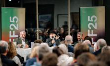 Civitanova accoglie Gianni Amelio col premio alla carriera. Il regista scherza: "Ma è solo l'inizio" (FOTO) Civitanova accoglie Gianni Amelio col premio alla carriera. Il regista scherza: "Ma è solo l'inizio" (FOTO)