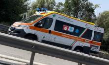 Doppio incidente sulla SS77: un ferito e lunghe code verso il mare