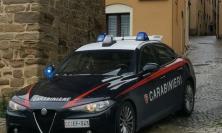 Tolentino, travolge un anziano e fugge: arrestato 22enne senza patente e positivo alla cocaina