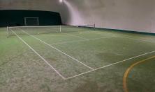 San Severino, nuovo manto sintetico al Tennis Club: riqualificazione in rampa per gli altri campi