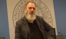 Carlo Lucarelli a Mogliano: un viaggio "Nei luoghi più oscuri" tra noir, memoria e inquietudini del presente