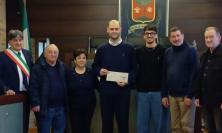 Umberto Stefani vince il concorso di Castignano con “Esistenza Mutilata”: una panchina contro la violenza sulle donne