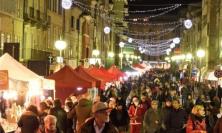 Macerata, artigianato, oggettistica e idee regalo: domenica  torna il mercatino in corso Cairoli