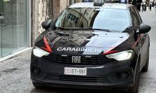 Macerata - Acquista tre paia di scarpe sui social, ma riceve calzature usurate: due denunciati