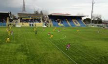 La Fermana vede (triplo) rosso, il Tolentino non ne approfitta: al "Recchioni" finisce in parità