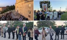 Macerata, l’abbraccio dei fedeli al Santuario di Santa maria delle Vergini: “Dopo 10 anni vogliamo riaprire”