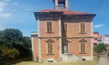 Porto Potenza, in vendita l’ex sede dell'Ipsia: all’asta la storica villa Liberty a due passi dal mare