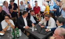 Elezioni Macerata, lo scrutinio in diretta: colpo di scena, la festa di Parcaroli è congelata