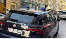 Macerata, fugge all'alt dei Carabinieri con lo scooter: bloccato dopo un inseguimento, era ubriaco