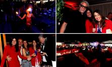 La notte in rosso di Otto Seaside: tre anni di successi tra show dinner e sound ricercato (FOTO e VIDEO)