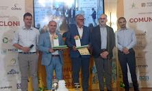 Cosmari premiato a EcoForum Legambiente per il riciclo dei cartoni