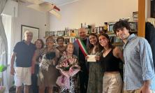 Recanati in festa per i 100 anni di Elisa Arbotto: gli auguri del sindaco Pepa
