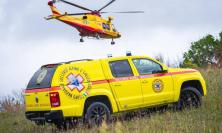Ussita, scivola sul sentiero sotto il Fargno: soccorso con Icaro