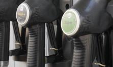 Carburanti, tornano le accise e (quindi) i rincari: nelle Marche i prezzi più "economici" d'Italia