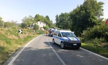 Macerata, scontro tra auto e scooter sulla Provinciale: un ferito trasportato all'ospedale