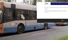 Bus a Macerata, cambia l'orario ma gli utenti non lo sanno: "Nessun avviso, un'ora di attesa alla fermata"