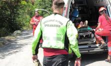 Pioraco, infortunio lungo il sentiero dei Vurgacci: soccorsa donna di 68 anni