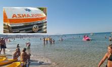Civitanova, 13enne soccorre un anziano in mare: trasportato in ospedale