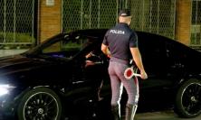 Civitanova, positivo al test antidroga abbandona la Mercedes e scappa a piedi: rintracciato dalla Polizia