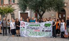 'No al nuovo Ddl', il fronte animalista scende in piazza a Macerata: “La caccia è una forma di oppressione”