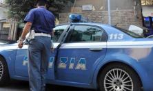 Macerata, cocaina nascosta sotto il paraurti dell’auto: arrestato un 46enne