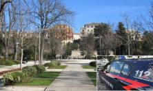 Macerata, allarme ai Giardini Diaz: due giovani segnalati con pistole, erano giocattolo. Denunciati