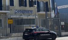 Coltello da cucina in mano nel centro cittadino: 43enne denunciata a Porto Recanati