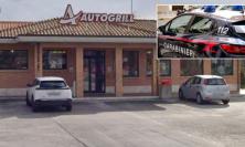 Tolentino, minaccia e insulta i carabinieri all’Autogrill: denunciato 28enne