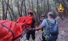 Fiastra, infortunio alla gamba durante un' escursione: soccorso un uomo