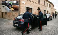 Morrovalle, ruba il bancomat a un 27enne e lo usa per i suoi acquisti: denunciato 40enne