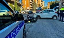 Macerata, scontro tra auto e moto: giovane trasportato a Torrette
