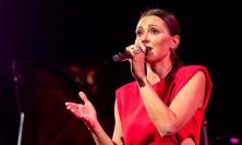 Simona Molinari inaugura Macerata Jazz Winter al Teatro Lauro Rossi con "La donna è mobile"