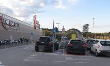Beccato a rubare nel parcheggio del Cuore Adriatico: era ricercato da luglio, 30enne arrestato