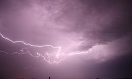 Allerta meteo nelle Marche, martedì rischio temporali violenti e grandine