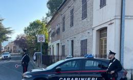 Belforte, oltre 500 cessioni di droga e caffè o aperitivi come copertura: arrestato 33enne pusher