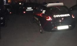 Tolentino, inseguimento dopo il tentato furto: auto contro la gazzella, è caccia a una banda di ladri