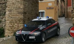 Controlli a Tolentino, motociclista trovato positivo ai cannabinoidi: scatta denuncia e il ritiro della patente