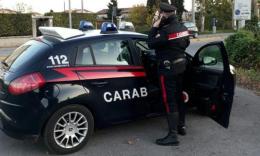 19enne denunciato per droga e 51enne ubriaco fuori strada: controlli festivi a Corridonia