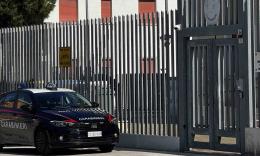 Porto Recanati, ruba un iPhone 16 Pro e tenta la fuga: rintracciato dai Carabinieri