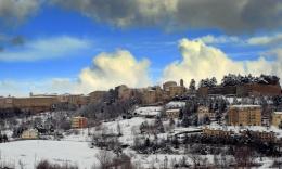 Maceratese, inizio di primavera gelido: in arrivo venti di tempesta e neve a quote collinari