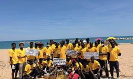 Porto Recanati, giovani e comunità senegalese puliscono la Pineta
