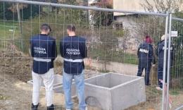 Potenza Picena, fango e gas metano sversati in mare: scatta la denuncia della guardia costiera
