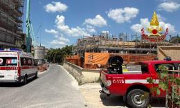 Matelica, cade mentre al lavoro in un cantiere: idraulico trasportato all'ospedale