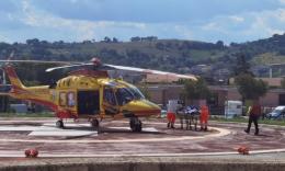 Matelica, cade dal balcone del secondo piano: 44enne d'urgenza a Torrette