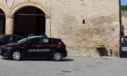 Truffa dello specchietto a Montelupone: donna 88enne consegna 600 euro, denunciato un uomo